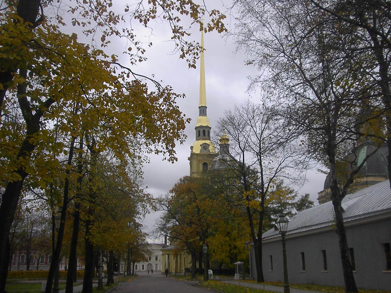 Петропавловская крепость в Санкт Петербурге осенью